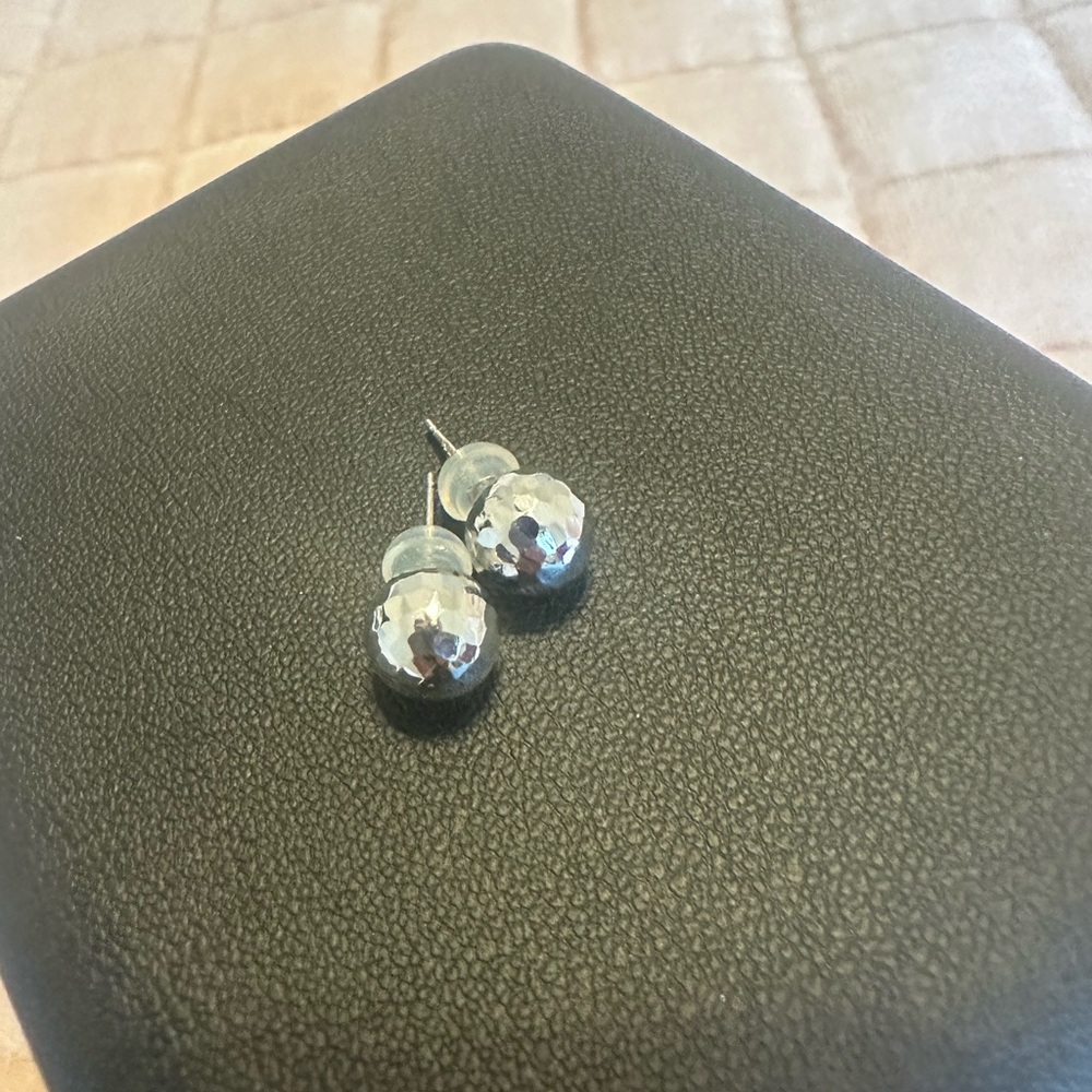 Like NEW!! 14kt Disco Ball Stud Earrings 14K White Gold 8mm